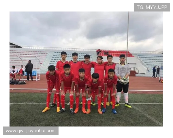 围绕曲靖足球队教练的执教理念与球队全面成长路径深度探析进程研